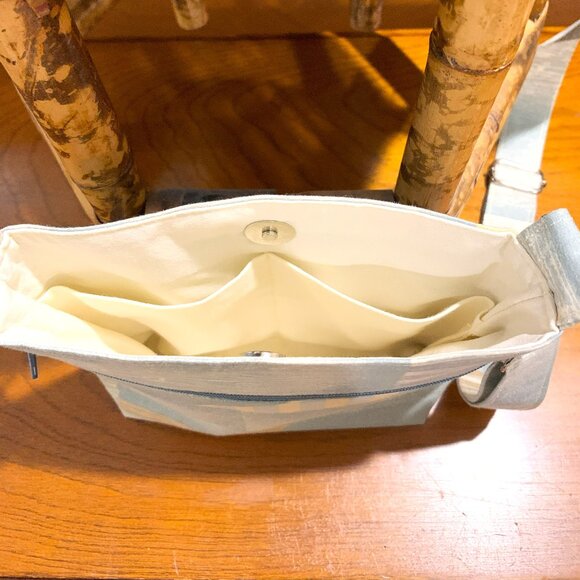 Handmade Cotton Mini Crossbody Bag with Lining and Magnetic Snap Closure - Picture 6 of 6